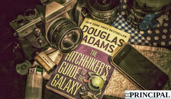 douglas adams - 4 consigli esistenziali